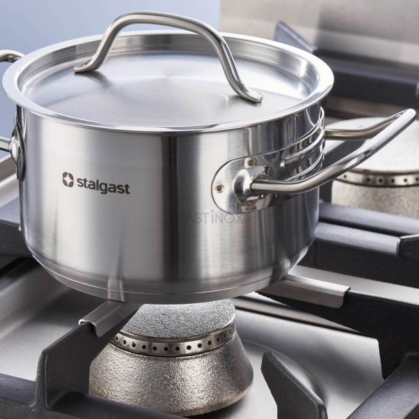 Stalgast Gasherd mit 4 Brennern (3,5x+5+2x7) und Elektro-Umluft-Backofen GN1/1, Serie 700 ND