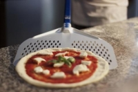 Pizzaschaufel 50 x 50 cm, GiMetal Azzura - perforiert - Aluminium - premium