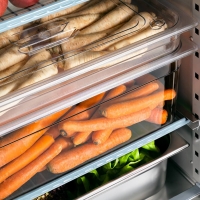 Stalgast Edelstahl-Kühlschrank, GN 2/1, 680x810x2010 mm (BxTxH), 0,17 kW