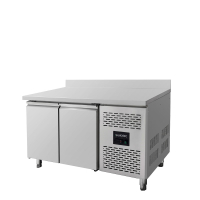 Kühltisch ECO 136 cm, 2-türig mit Aufkantung