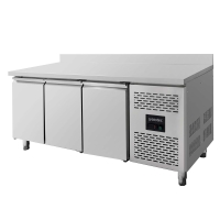 Kühltisch ECO 180 cm, 3-türig mit Aufkantung