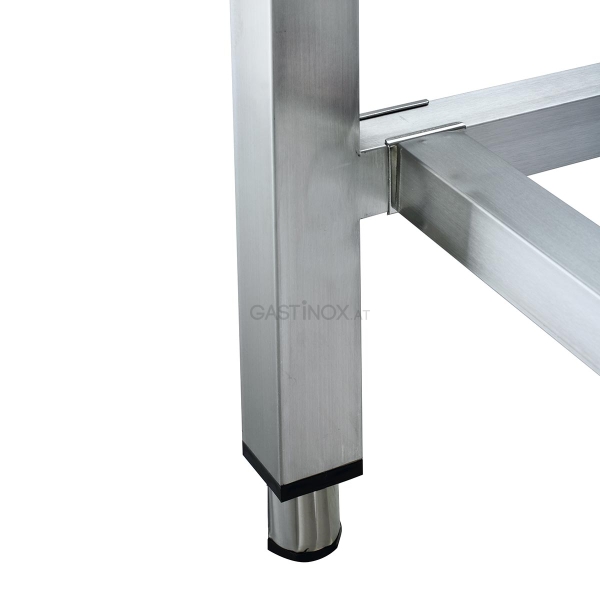 Arbeitstisch 140  x 70 cm unterfahrbar mit Aufkantung