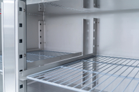 Premium Pizzatisch 1,5  x 0,8 m - mit GN 1/3 Kühlaufsatz - 2 Türen, Prismafood iLine