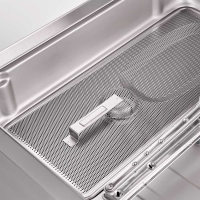 Stalgast Spülstraße: Zulauftisch 80 cm links + Haubenspülmaschine + Ablauftisch 100 cm rechts